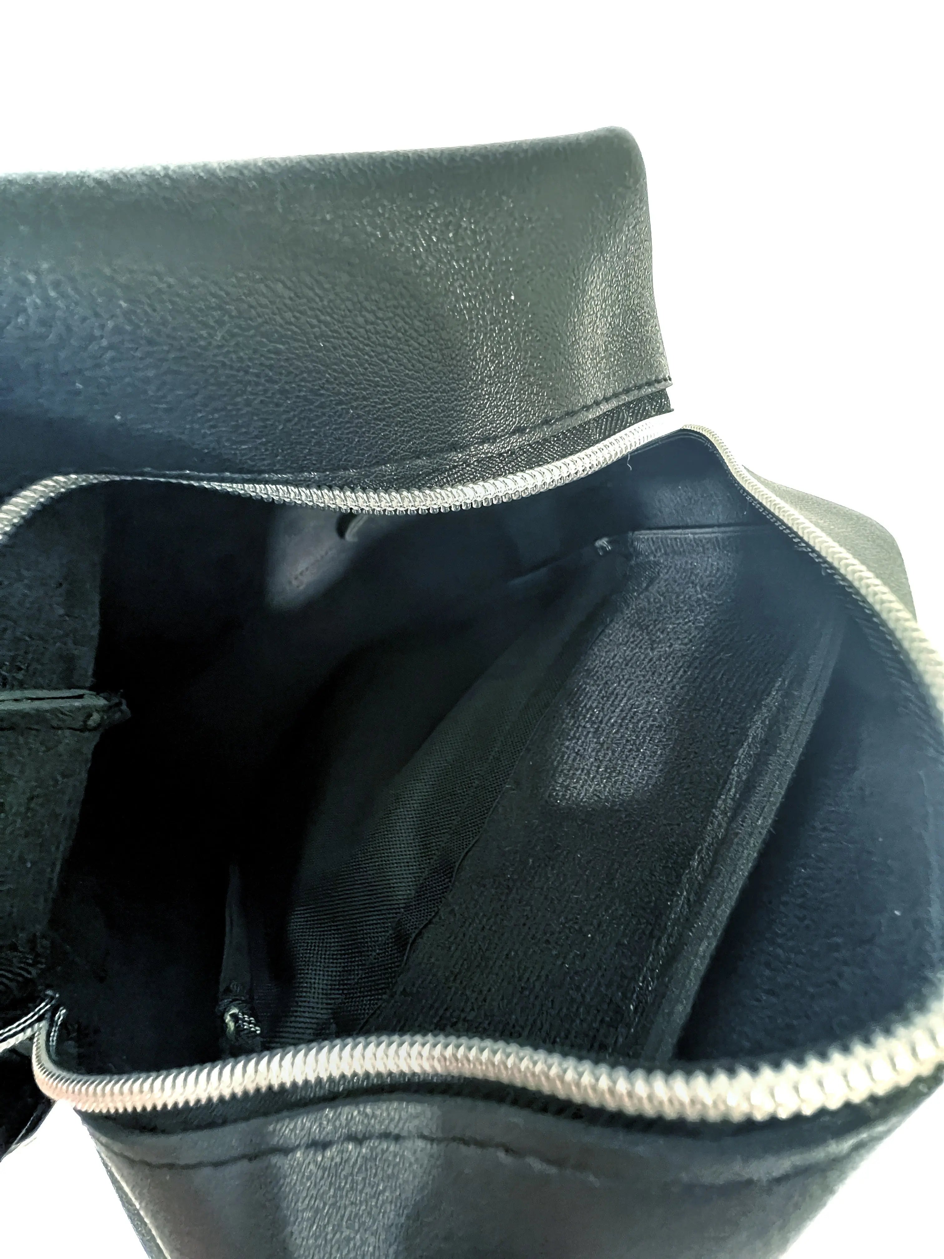 LORENZO Sling Bag - Black by Mariqueño