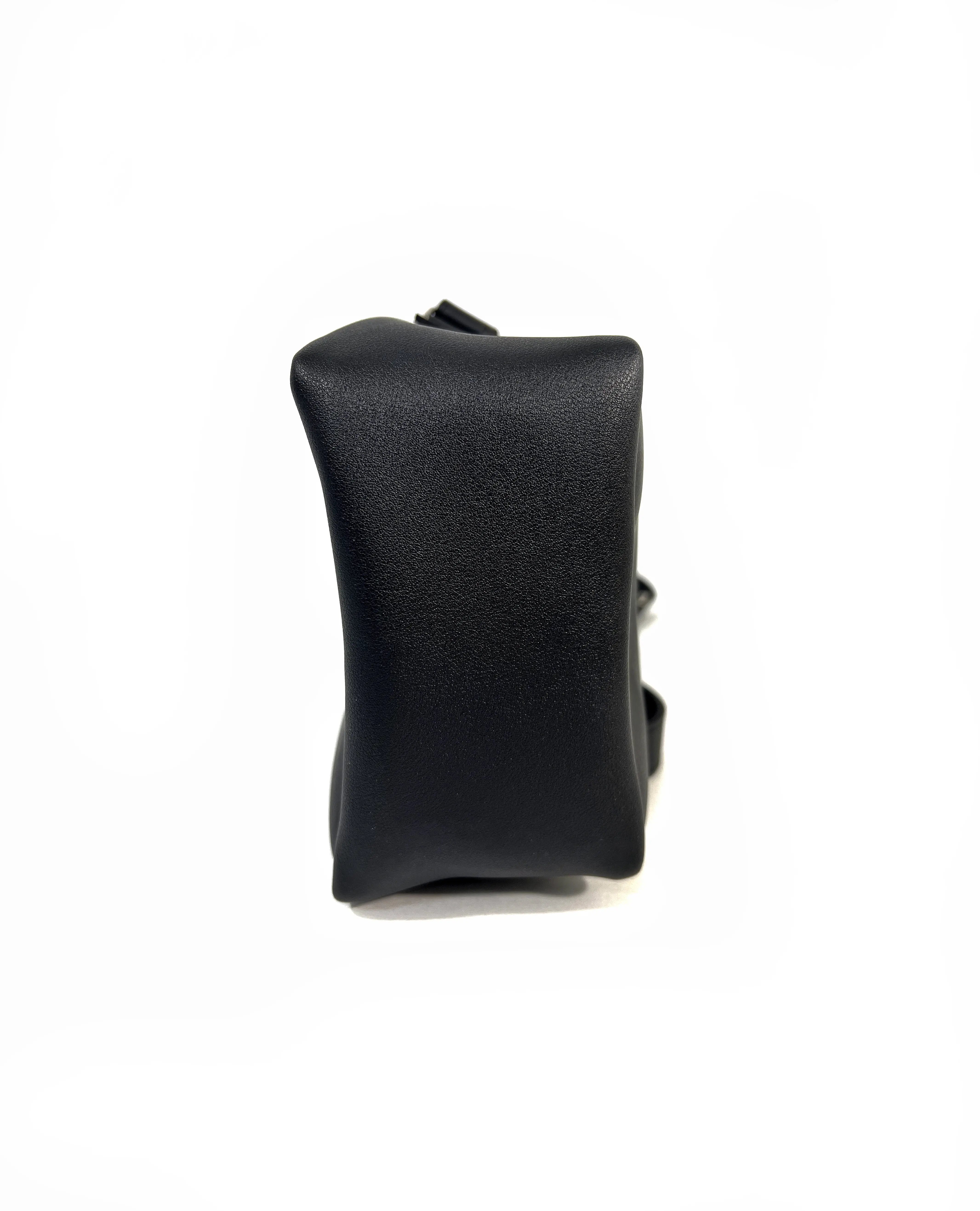 LORENZO Sling Bag - Black by Mariqueño