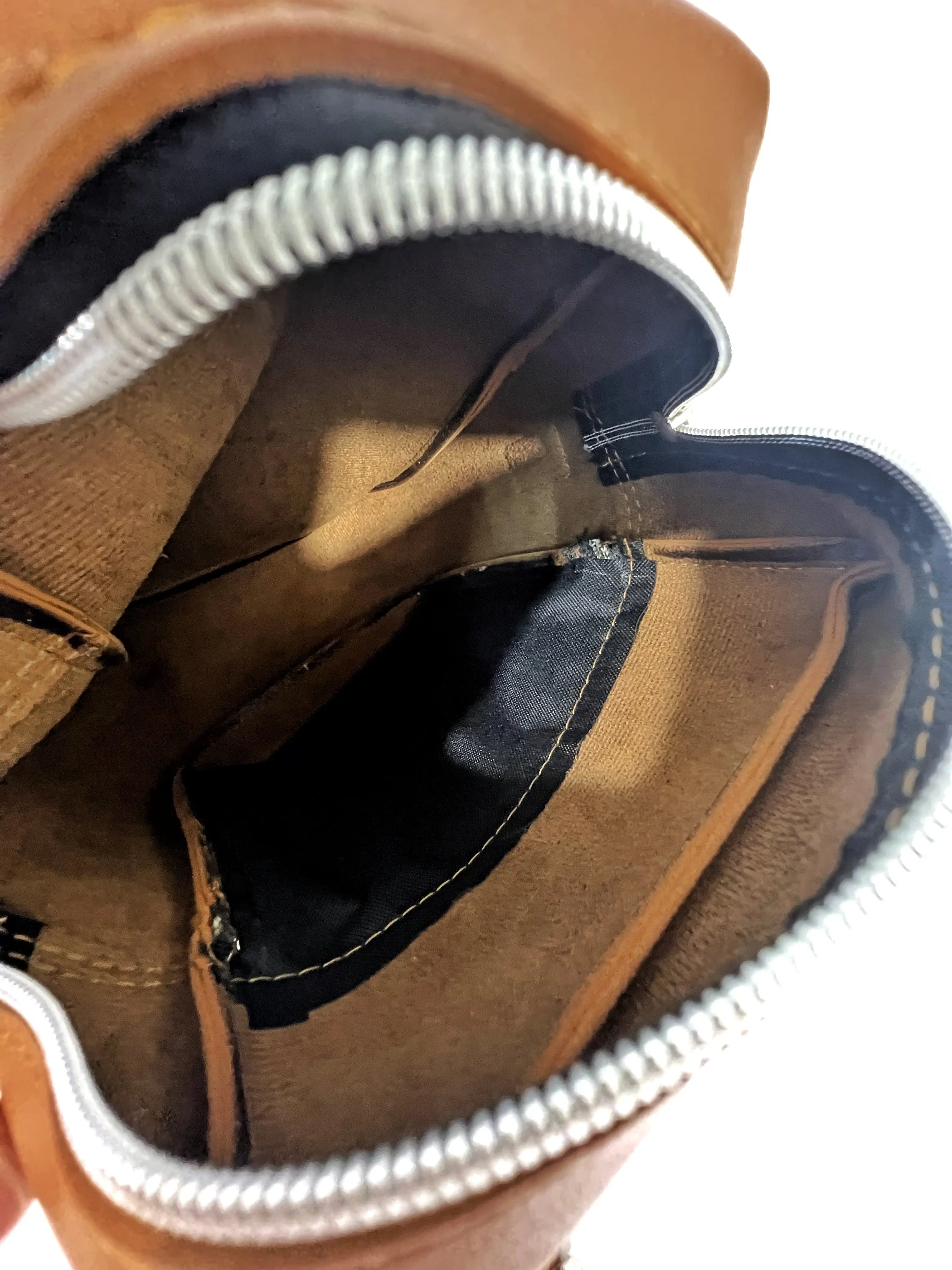 LORENZO Sling Bag - Tan by Mariqueño