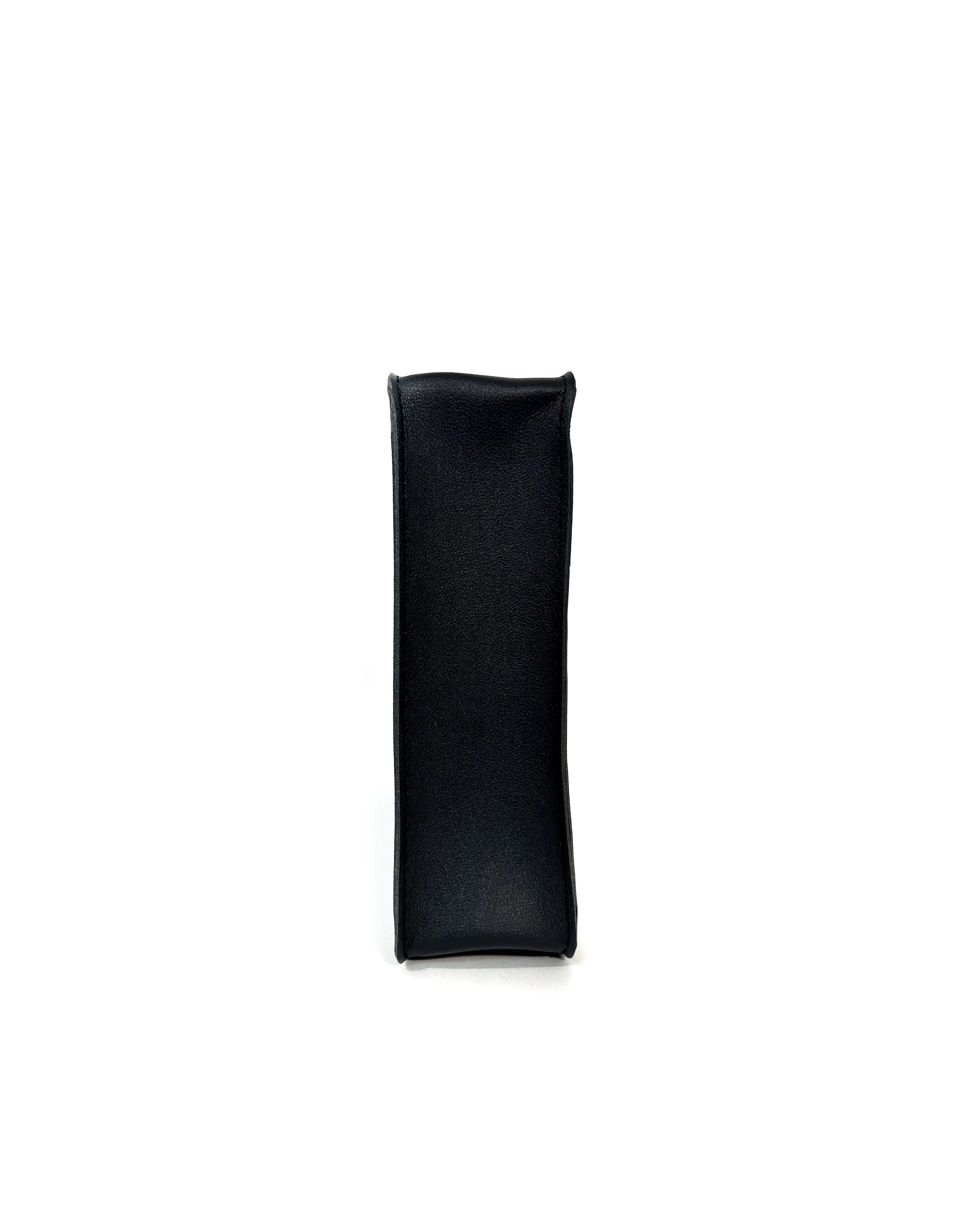 LORENZO Crossbody Bag - Black by Mariqueño