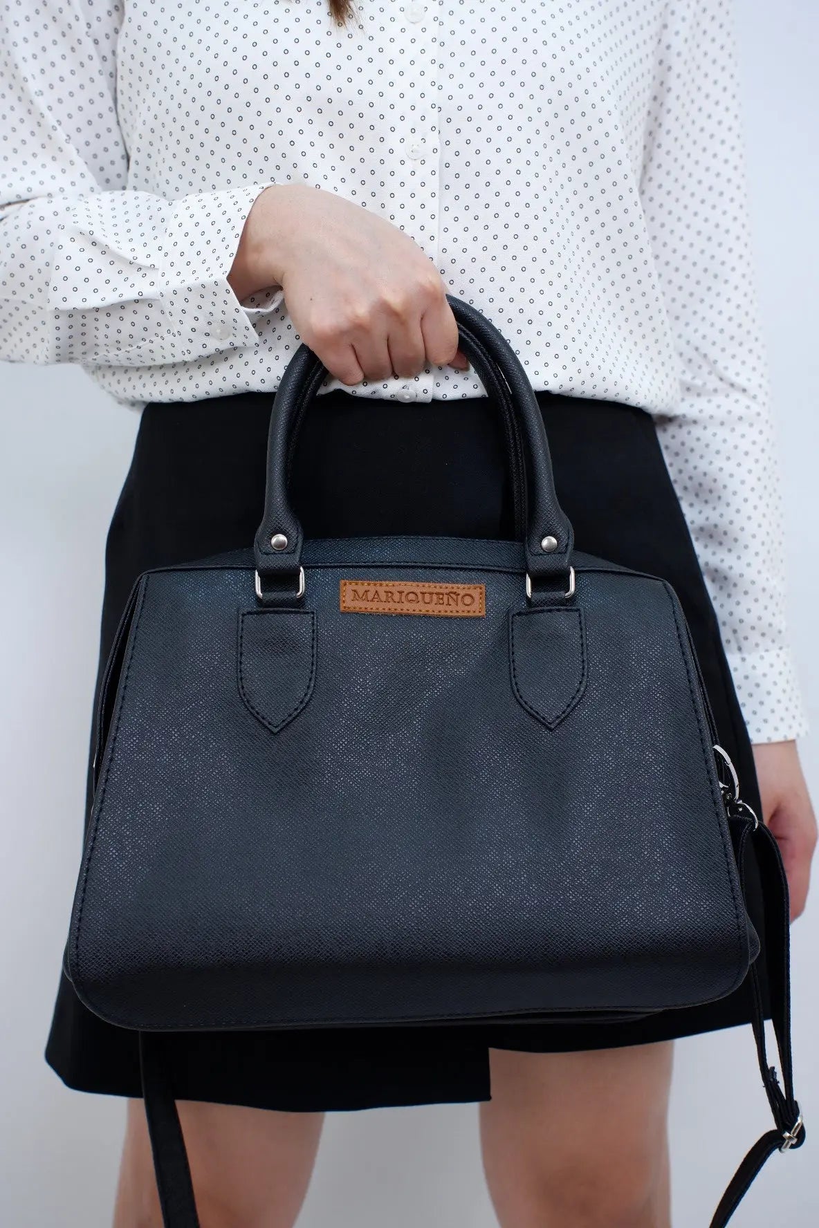 MARGAUX Classic Handbag with Sling in Black by Mariqueño