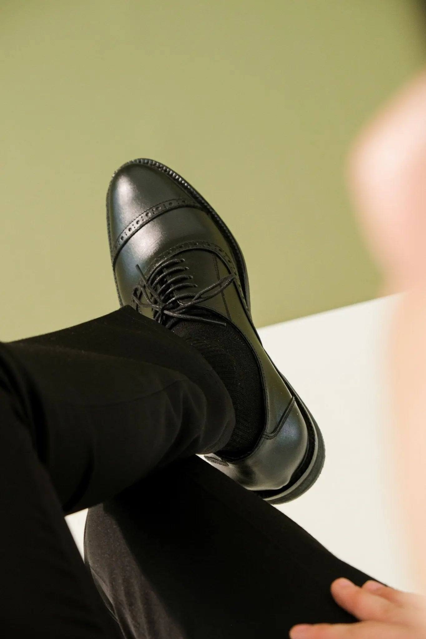 FELIX Cap Toe Holes Oxford - Black | by Mariqueño ( )