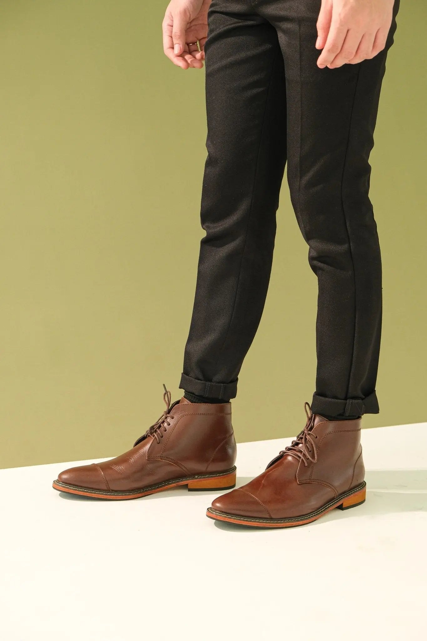FELIX Chukka Boots - Walnut |   by  Mariqueño ( )
