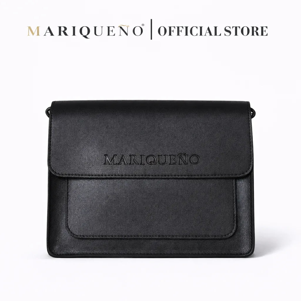Black handle bag with 'MARIQUENO' branding on a white background
#color_black