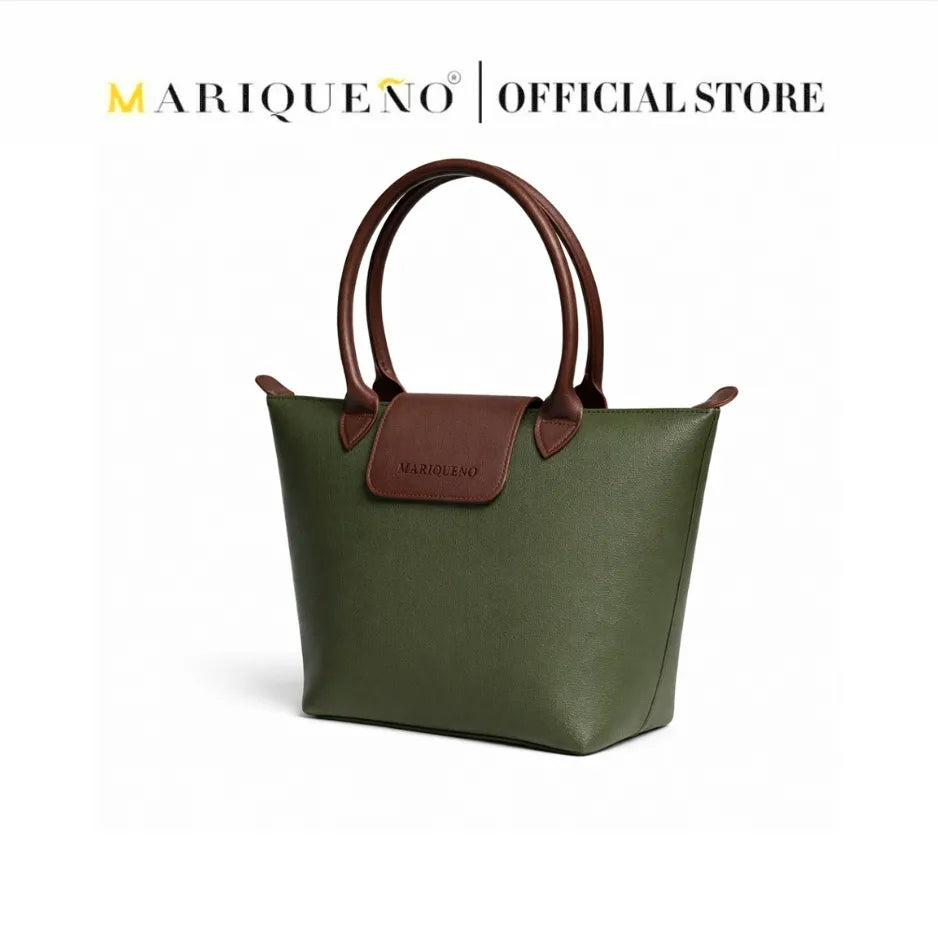 Green handbag with brown accents on a white background, featuring the Marqueéno brand.
#color_green