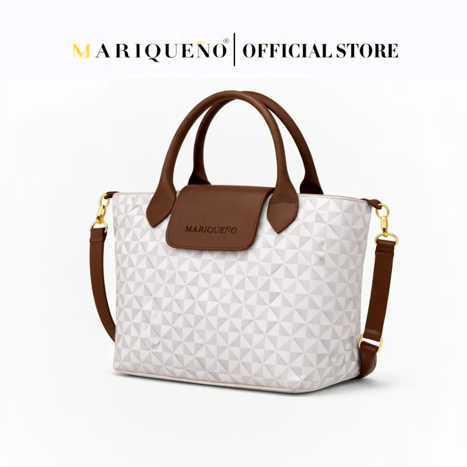 White handbag with brown accents and 'Mariqueno' branding on a white background
#color_sandstone geo