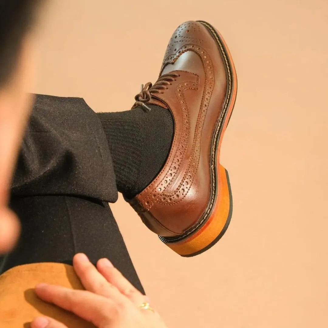 Quezon longwing leather shoes in walnut brown color
#color_walnut
