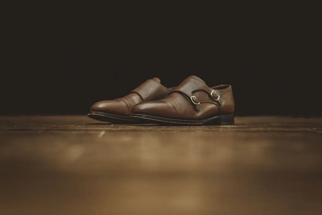 Mastering-Elegance-Choosing-the-Right-Leather-for-Your-Formal-Shoes by Mariqueño