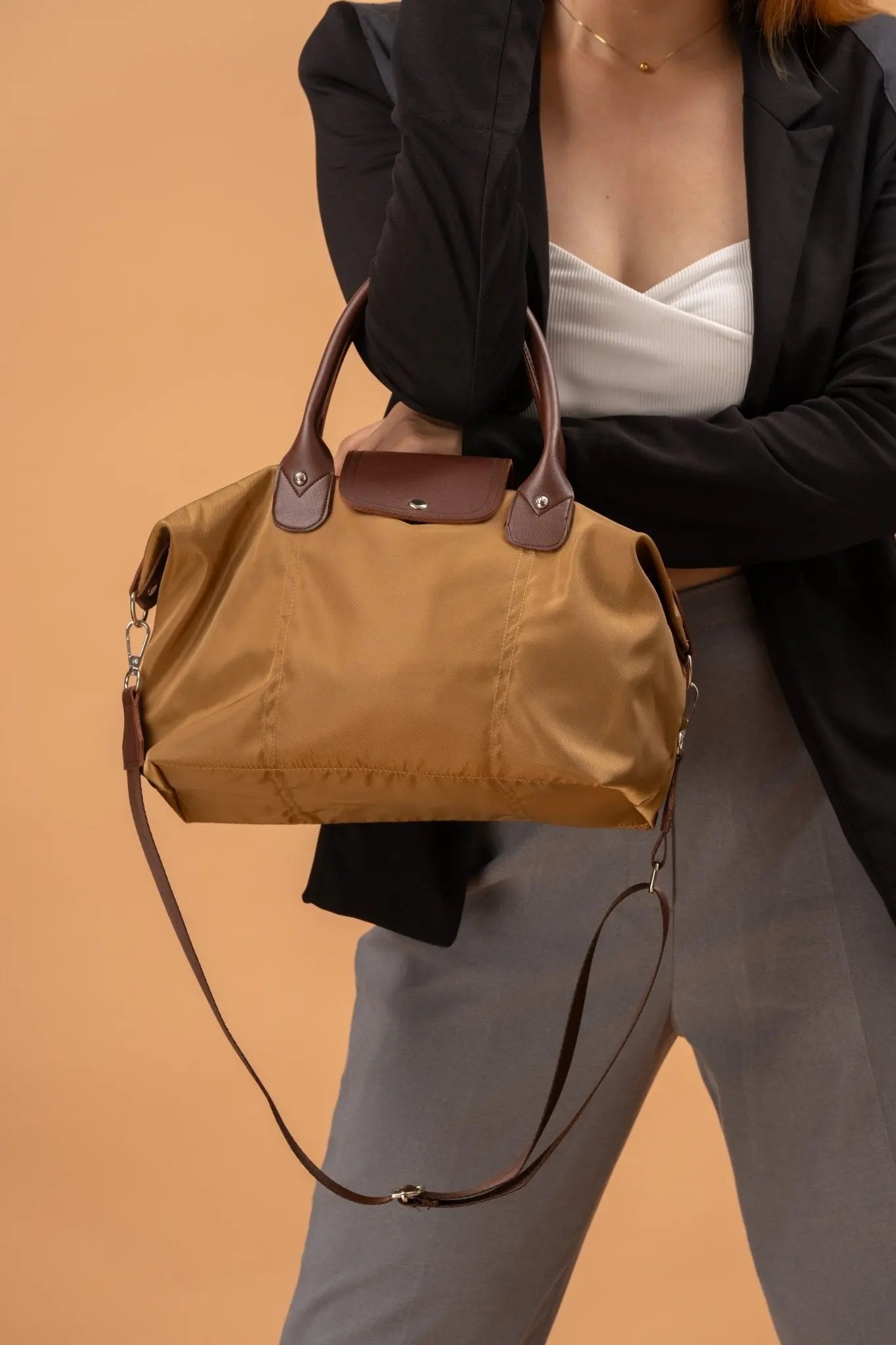 MARTHA Nylon Canvas Tote Bag in Coffee Brown - Mariqueño