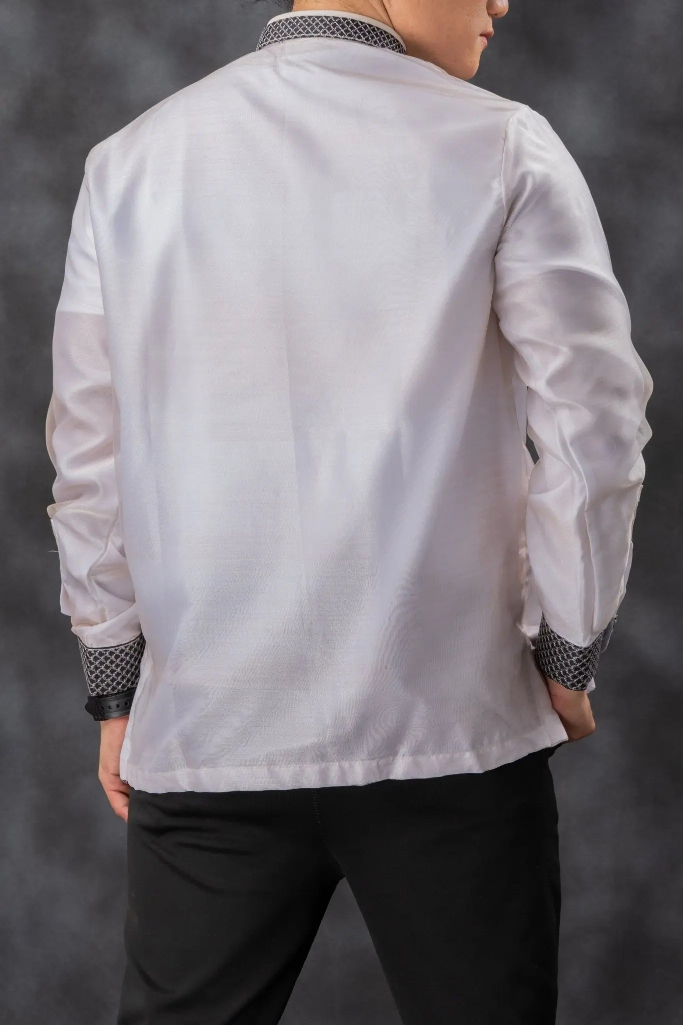 GUEVARRA Piña Organza Men's Barong in Black with Double Chinese Collar - White Lining - Mariqueño