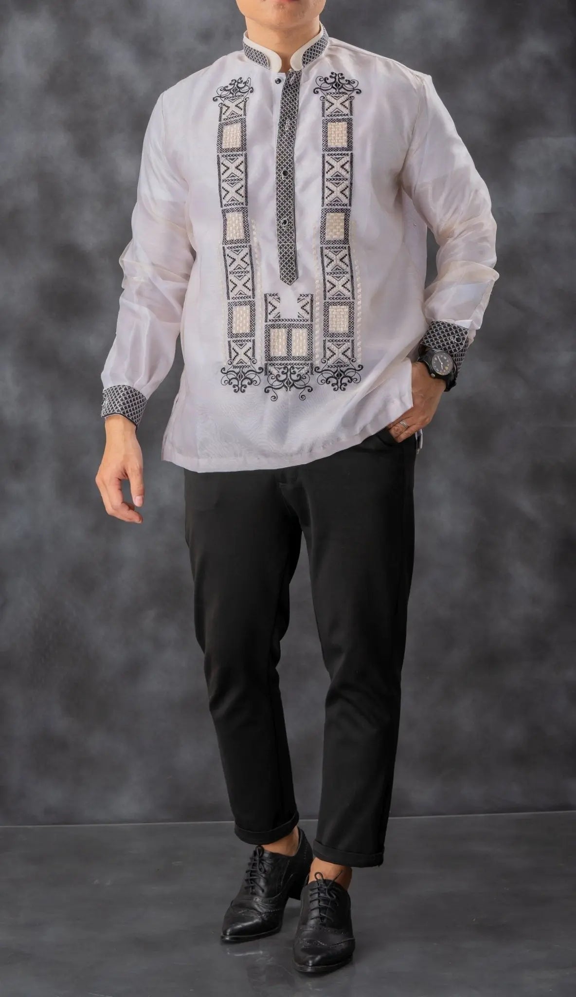 GUEVARRA Piña Organza Men's Barong in Black with Double Chinese Collar - White Lining - Mariqueño