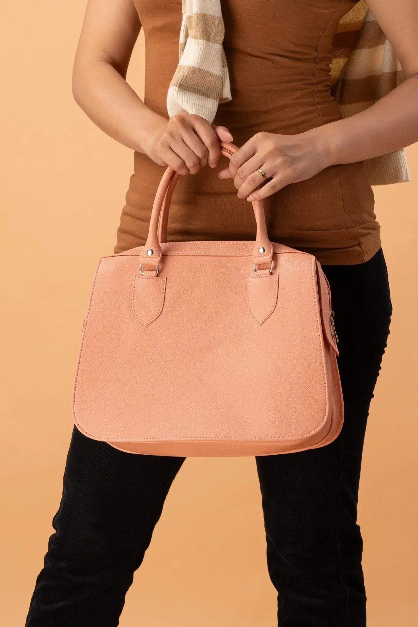 MARGAUX Classic Handbag with Sling in Salmon Pink - Mariqueño