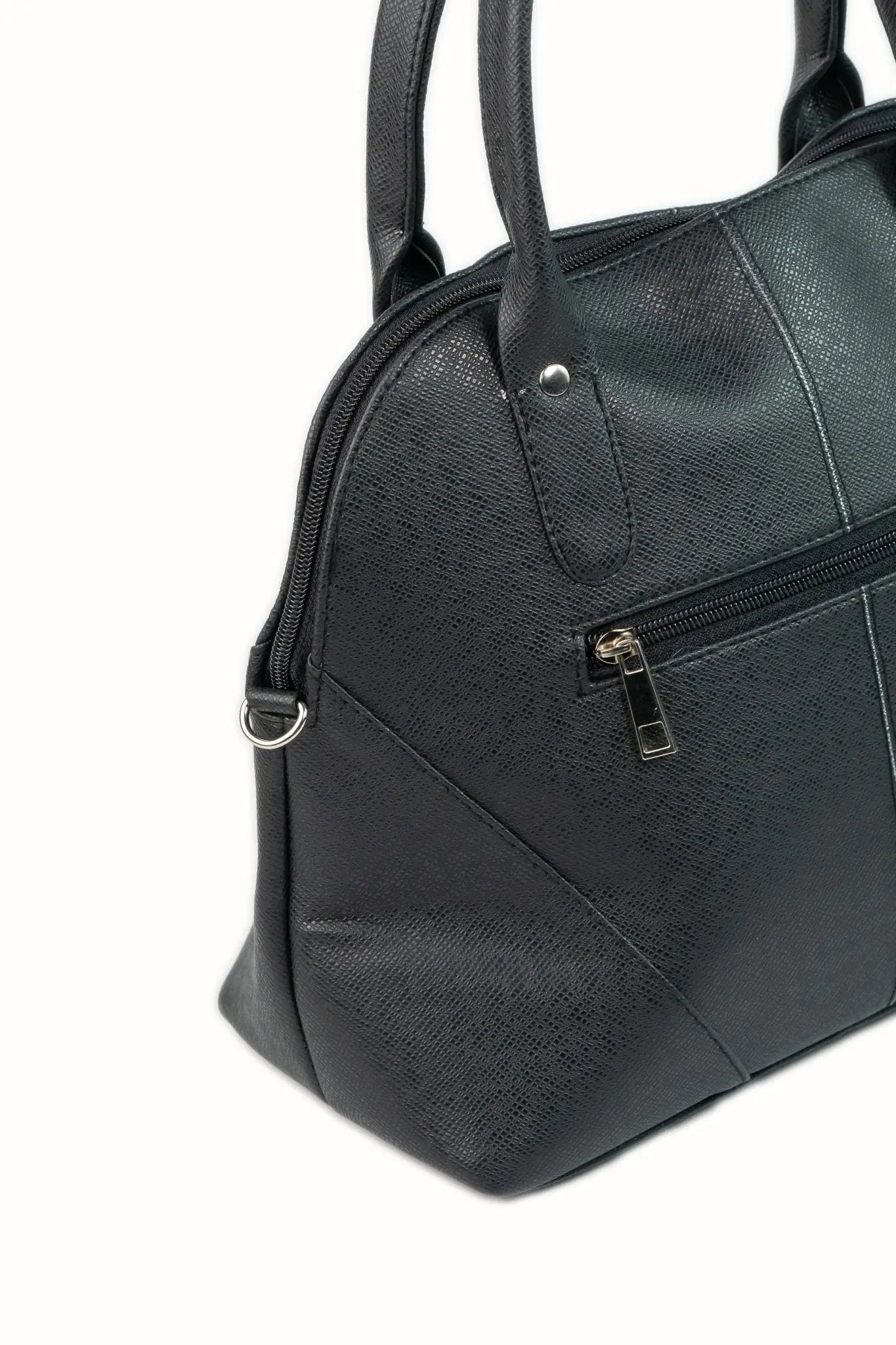 MEREDITH Alma Sling Bag in Black - Mariqueño