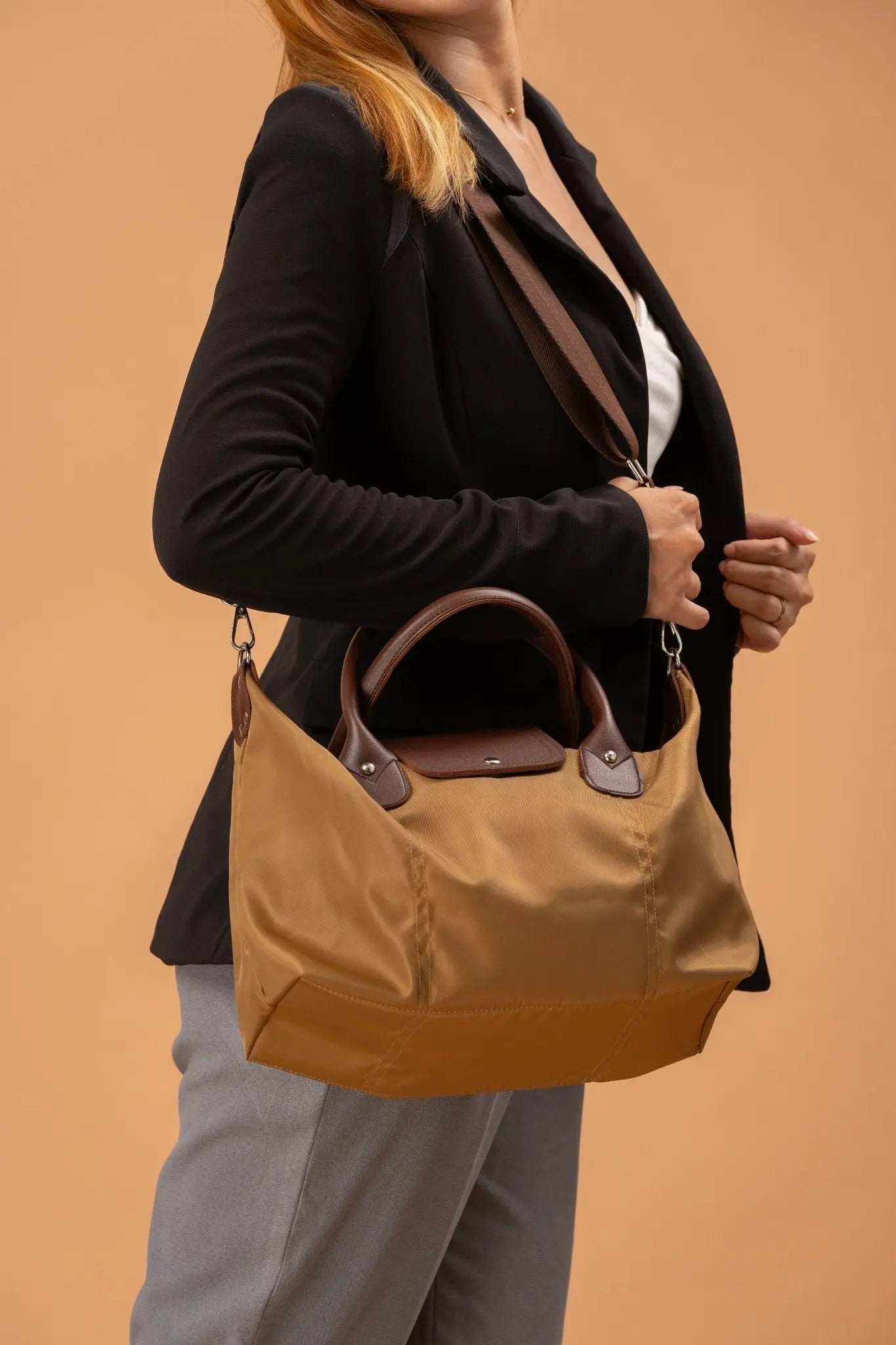 MARTHA Nylon Canvas Tote Bag in Coffee Brown - Mariqueño