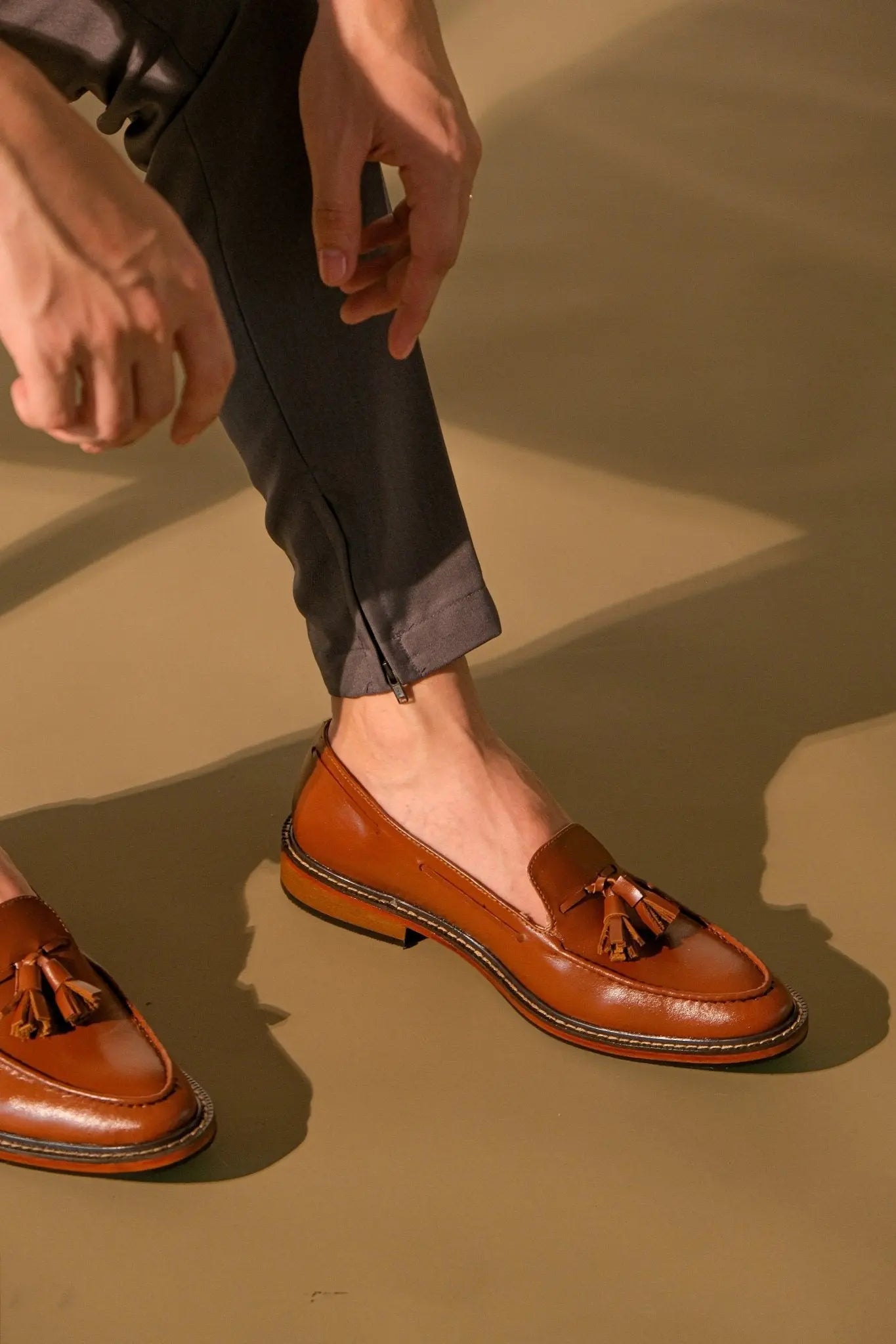 ENRIQUE Tassel Loafer - Tan - Mariqueño