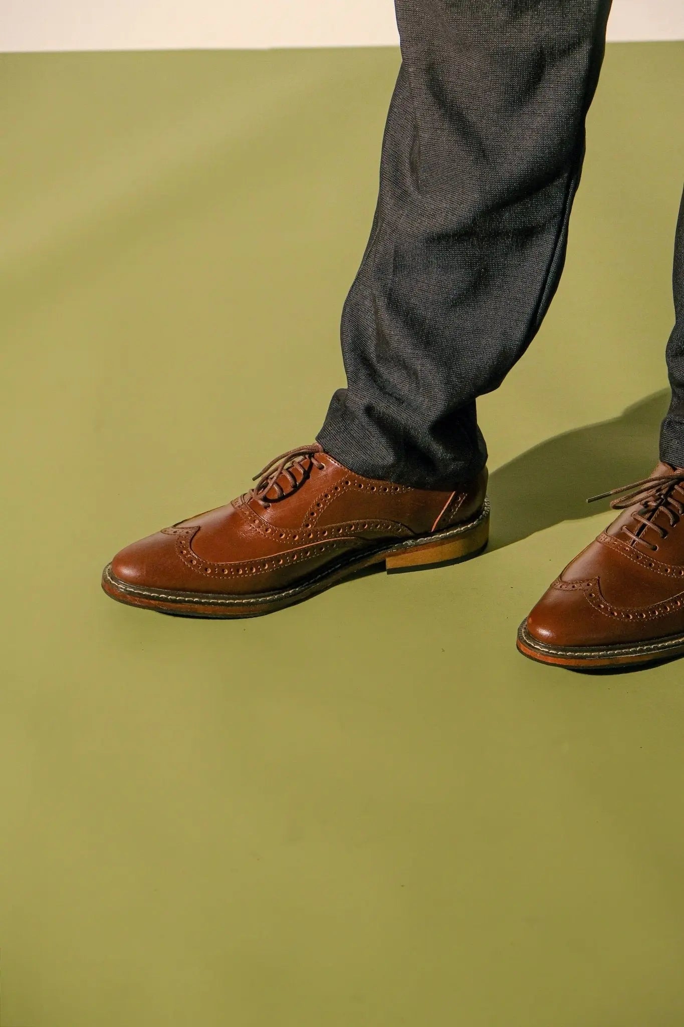 GUEVARRA Wingtip Oxford - Walnut - Mariqueño