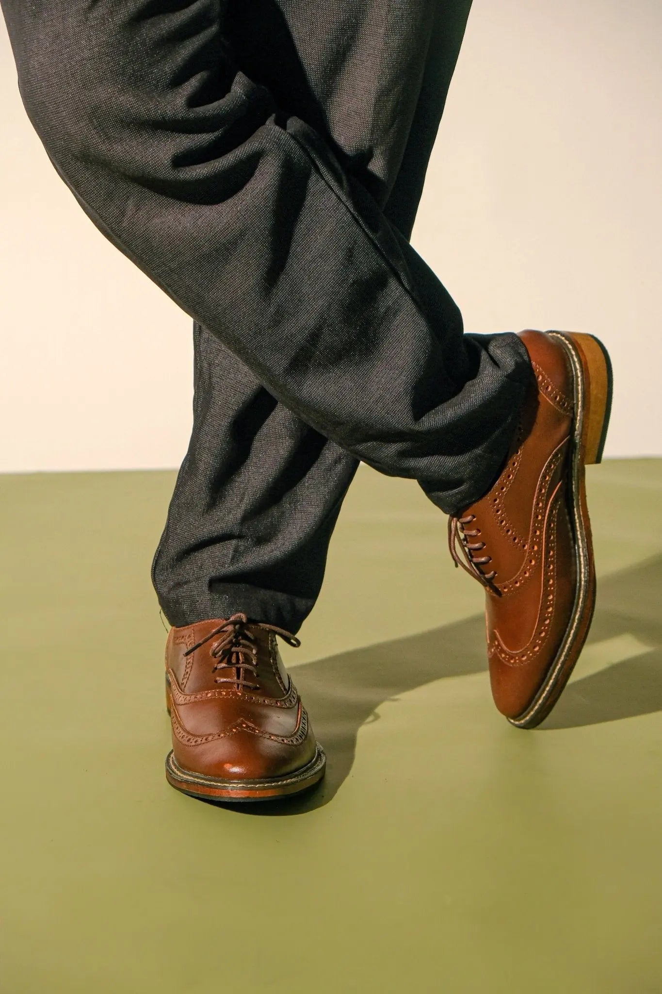 GUEVARRA Wingtip Oxford - Walnut - Mariqueño