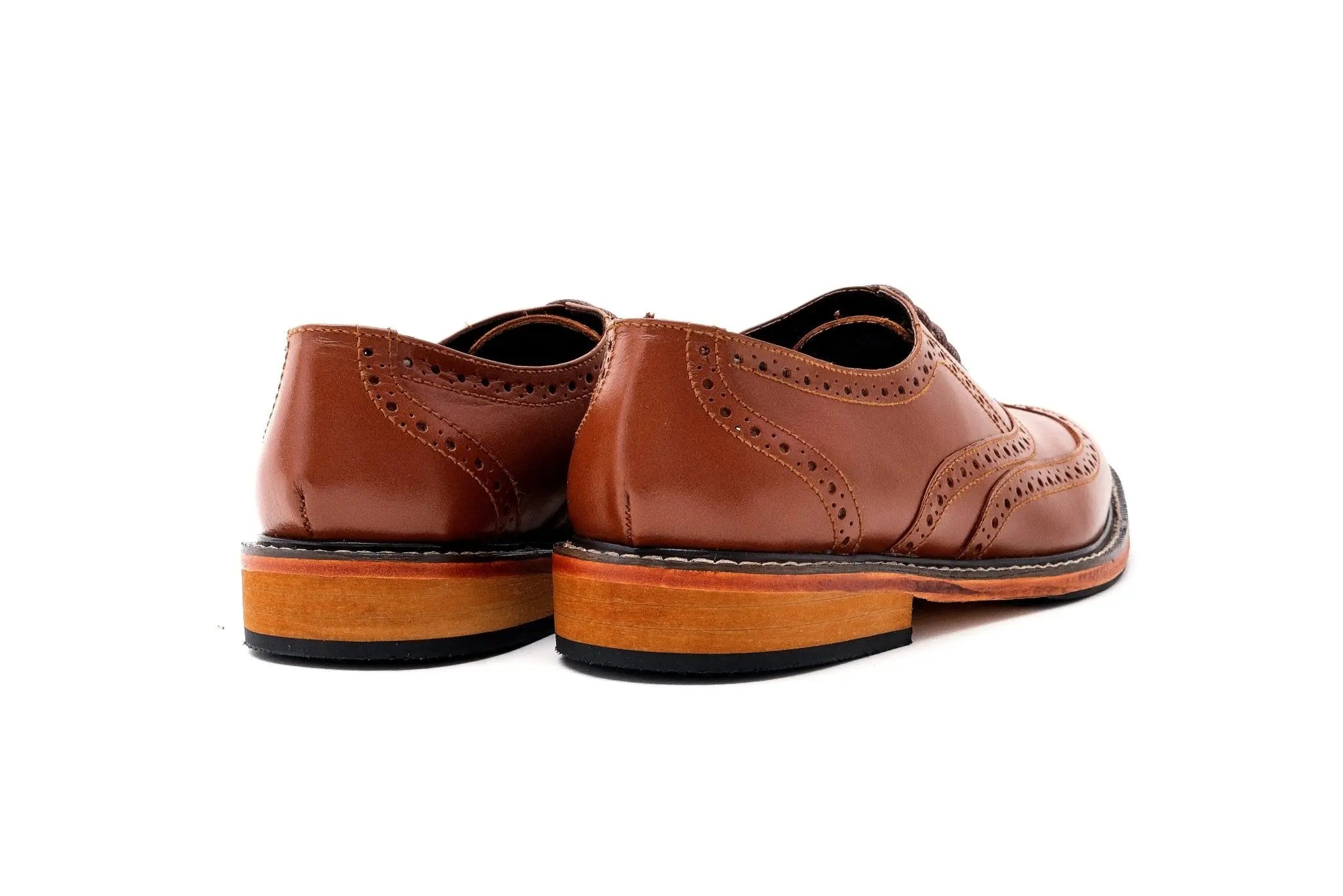 GUEVARRA Wingtip Oxford - Tan - Mariqueño