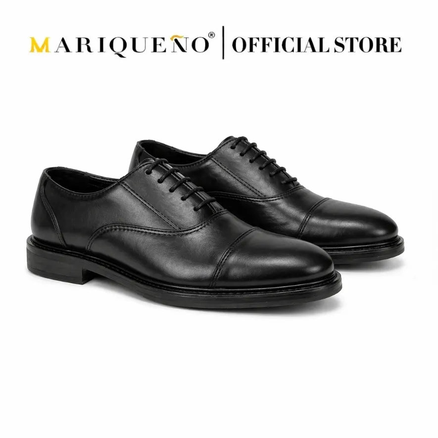 Black formal shoes on a white background
#color_black
