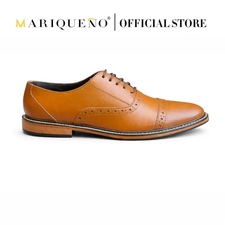 Oxford Tan Brown leather shoe on a white background with 'Mariqueno' branding.
#color_tan