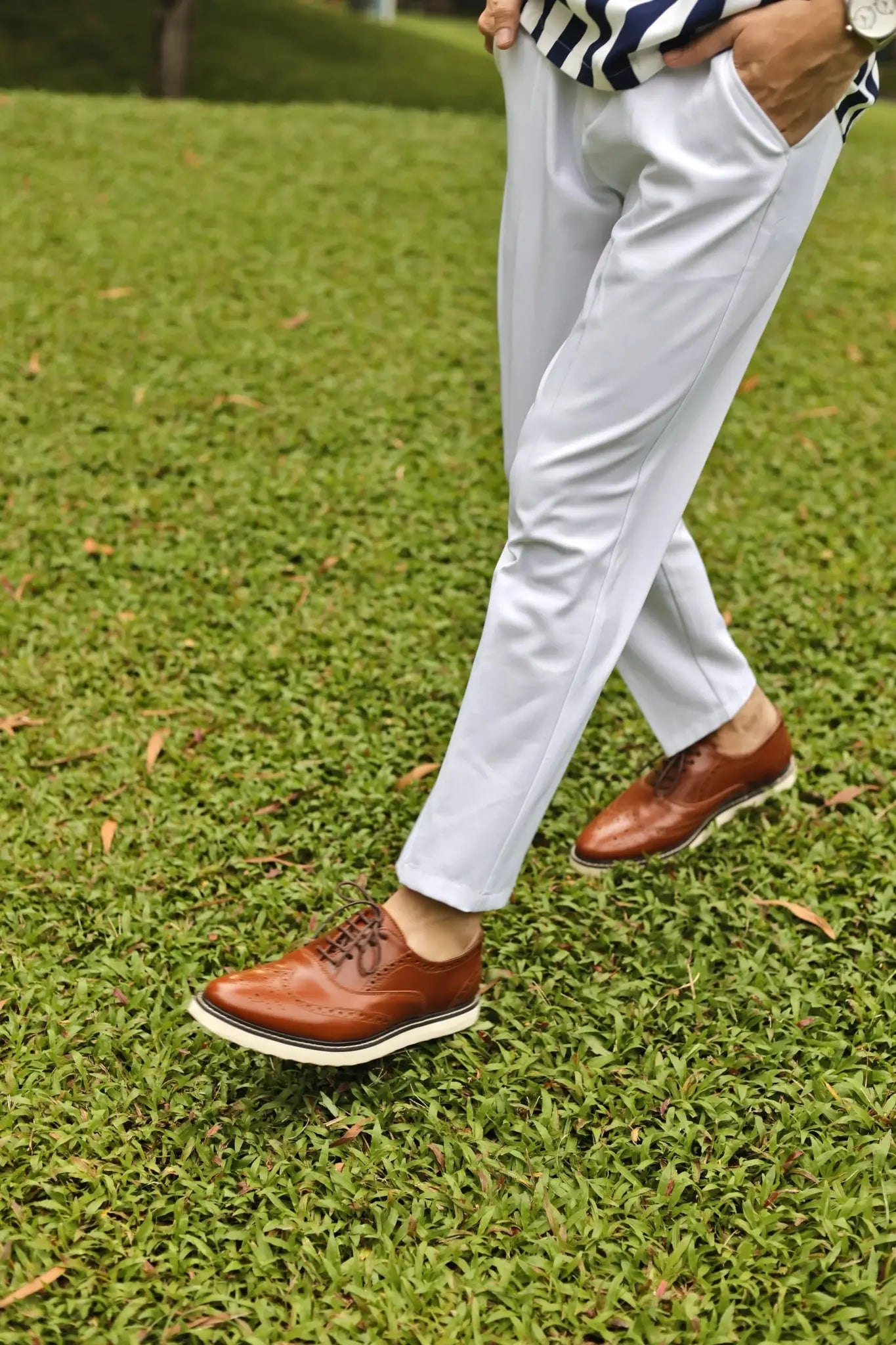 GUEVARRA Wingtip Oxford in Rubber Sole - Tan - Mariqueño