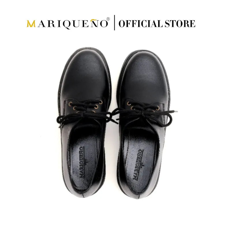 Low cut boots in black color
#color_black