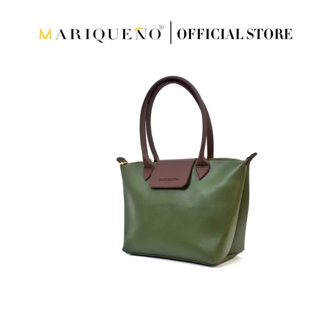 Green handbag with brown accents on a white background, featuring the Marqueéno brand.
#color_green