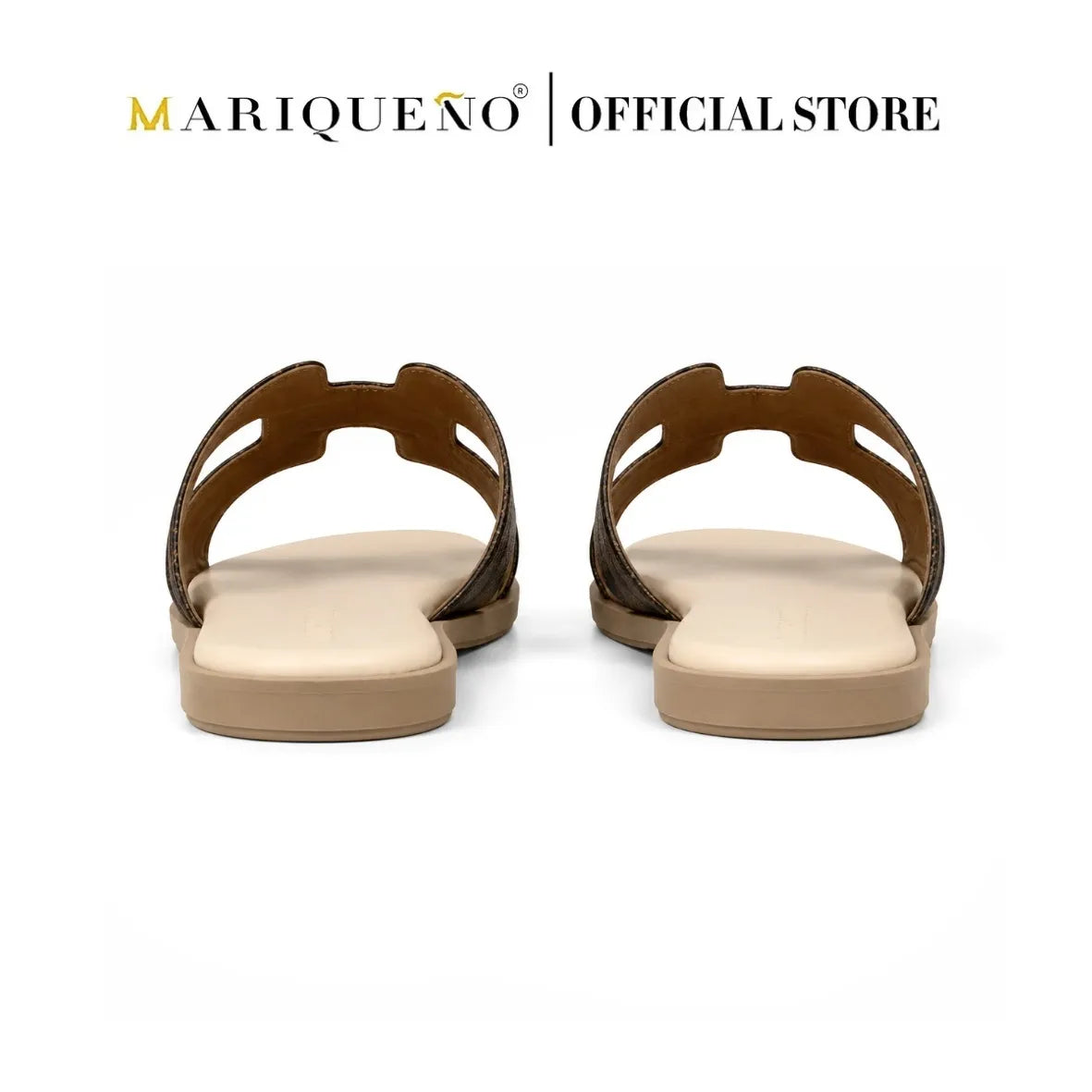 A pair of women's flat sandals shown from the back, featuring brown leather straps with a cutout design and a beige footbed, set against a plain white background with 'MARIQUENO | OFFICIALSTORE' text at the top.
#color_mocha brown geo