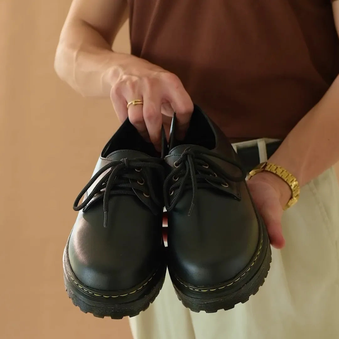 Low Cut Boots in Black color
#color_black